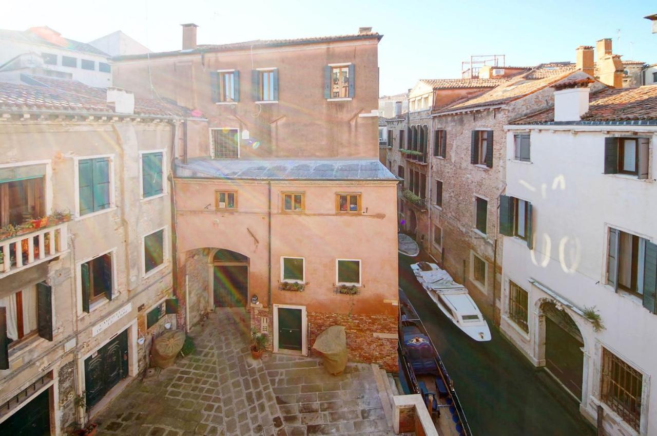 Ca' Circus 4 Rooms Wi-Fi Fibre Venice Exterior photo
